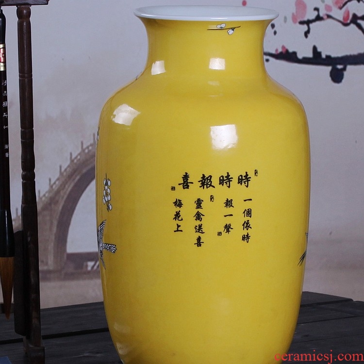 Beaming powder enamel vase in the jingdezhen ceramics, hand-painted home decoration furnishing articles sitting room mesa vase