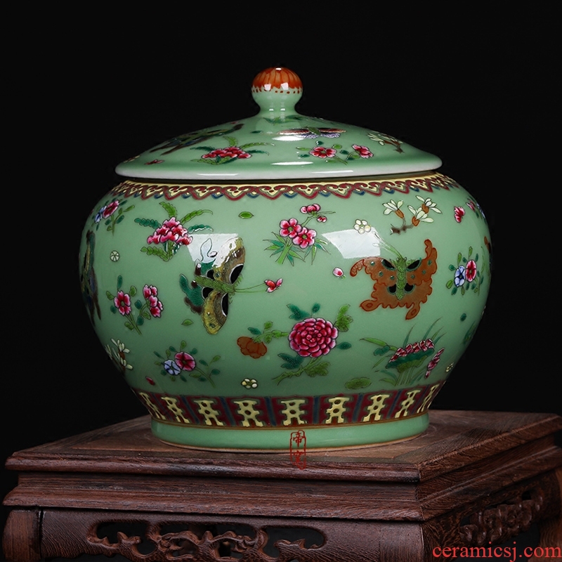 Jingdezhen ceramics pea green glaze antique hand-painted enamel butterfly storage tank cylinder barrel seeds wedding gift