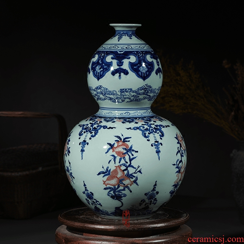 Jingdezhen ceramics imitation qing qianlong vase handmade antique bottles of blue and white porcelain arts and crafts sitting room adornment furnishing articles