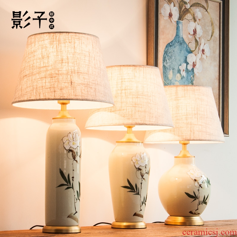 Now, new Chinese style desk lamp of bedroom the head of a bed full of copper ceramic hand-painted flowers to decorate the sitting room the study desk lamp, 1054
