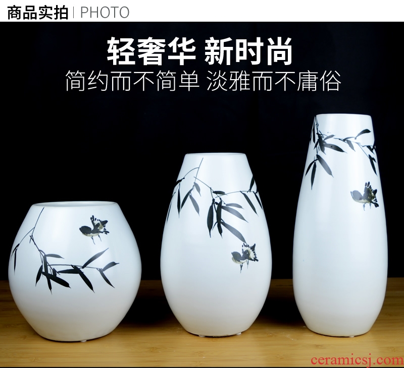 Jingdezhen ceramic hand-painted new Chinese vase creative living room TV cabinet dry flower arranging flowers home furnishing articles