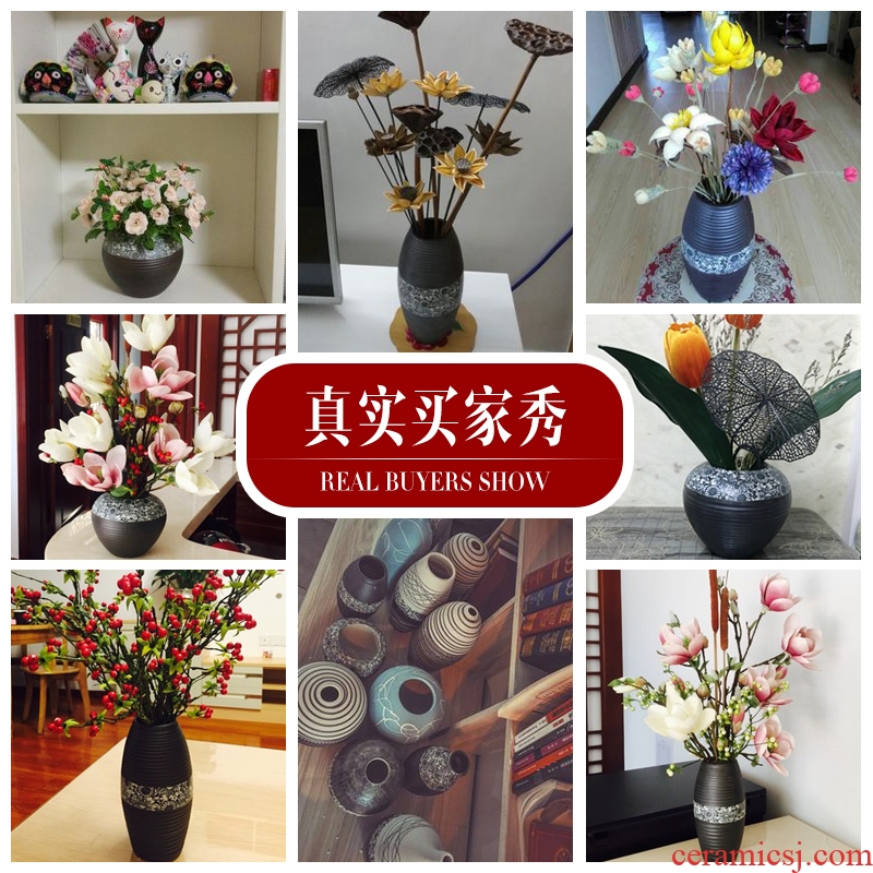 Retro jingdezhen ceramic vase living room table dry flower arranging flowers adornment European furnishing articles black thick ceramic bottle