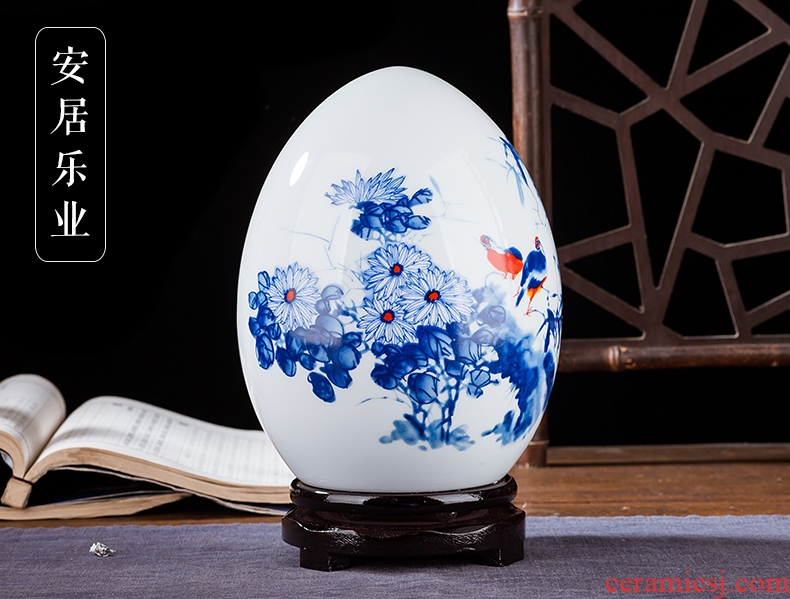 Jingdezhen ceramics vase of contemporary and contracted home sitting room handicraft wine creative egg ornament furnishing articles