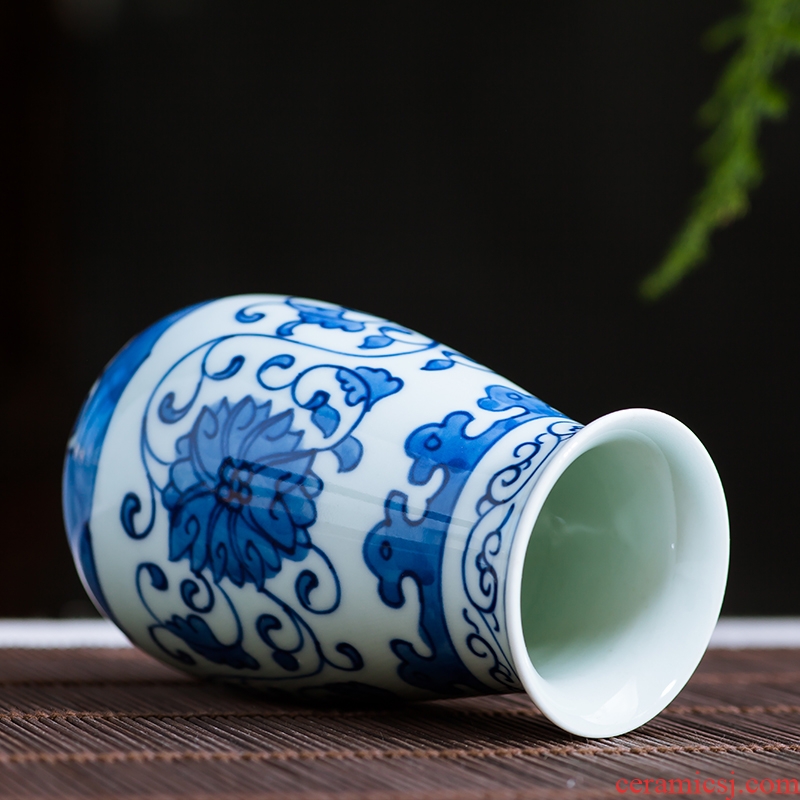 Jingdezhen ceramics antique blue-and-white hand-painted mini floret bottle of flower tea hydroponic creative rich ancient frame furnishing articles