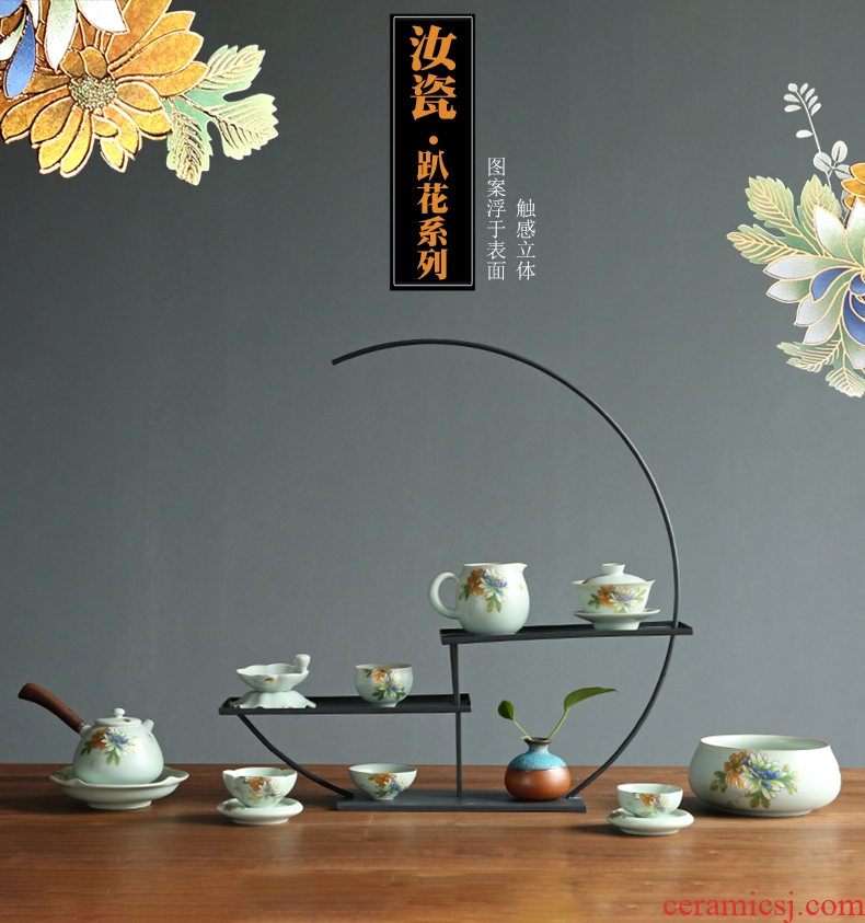Three-dimensional lie prone to spend your kiln teapot tea art kung fu tea set hand grasp pot of household ceramic teapot filter single pot