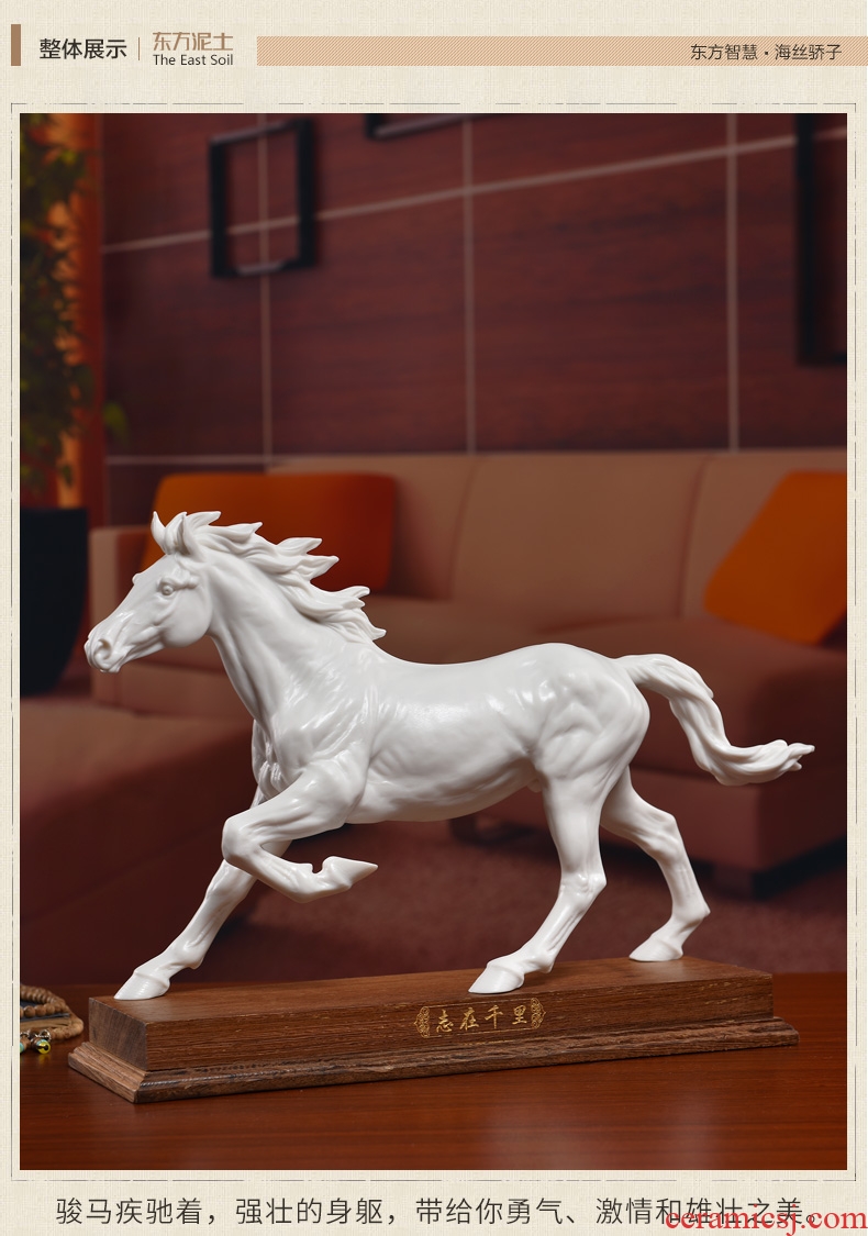 The east mud horse furnishing articles ceramics handicraft creative opening gifts and practical gifts shui horse decoration