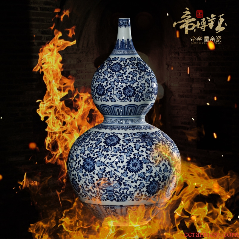 Jingdezhen porcelain vases, antique hand-painted hoist the sitting room is the study of blue and white porcelain craft decoration new furnishing articles