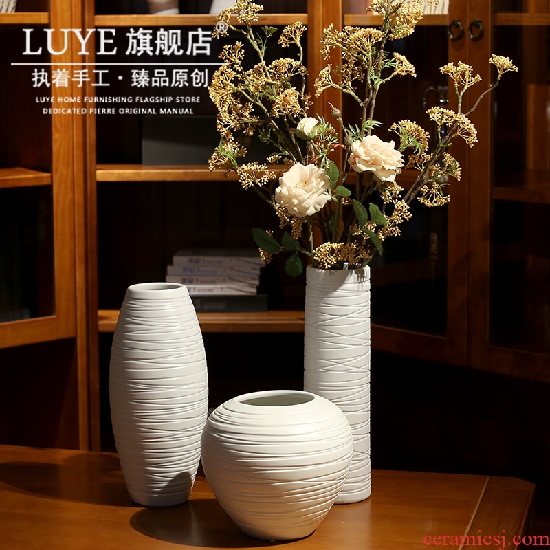 Handmade ceramic art white vase flower arrangement sitting room China household of Chinese style dry vase furnishing articles ornaments