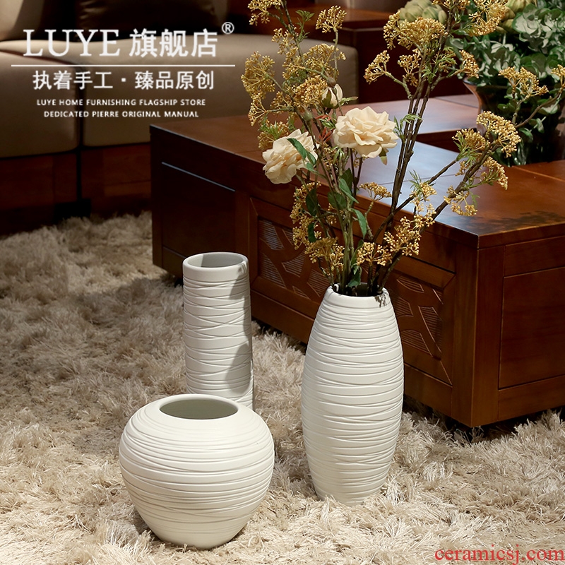 Handmade ceramic art white vase flower arrangement sitting room China household of Chinese style dry vase furnishing articles ornaments