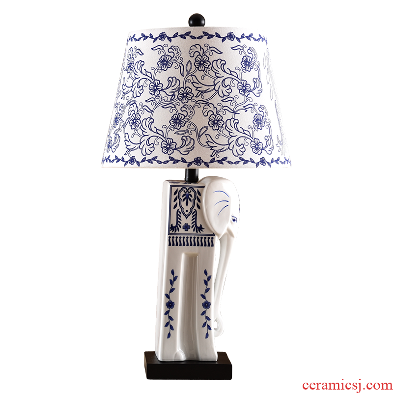 Ceramic lamp light creative jingdezhen blue and white porcelain of bedroom the head of a bed the elephant Chinese American ceramic desk lamp sitting room
