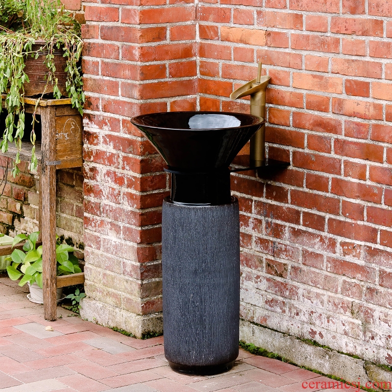 Column vertical lavatory basin ceramics courtyard simple outdoor industrial wind landing stage basin to wash column