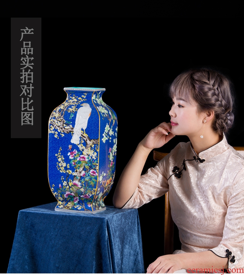 Jingdezhen ceramics vase imitation qianlong year archaize square bottle after classical Chinese style sitting room adornment is placed