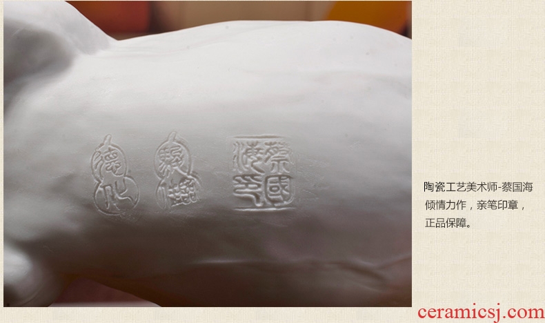 The east mud dehua white porcelain horse sculpture art creative ceramic office furnishing articles/uppity