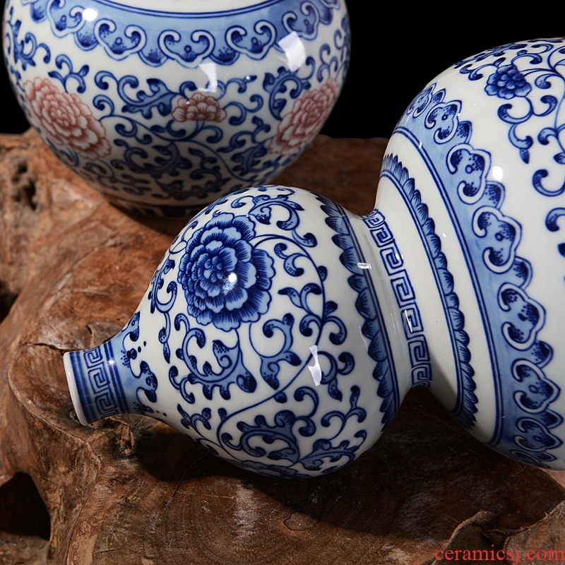 Special offer pure hand-painted put lotus flower grain gourd bottle of blue and white porcelain jingdezhen porcelain antique vase furnishing articles flowers by hand