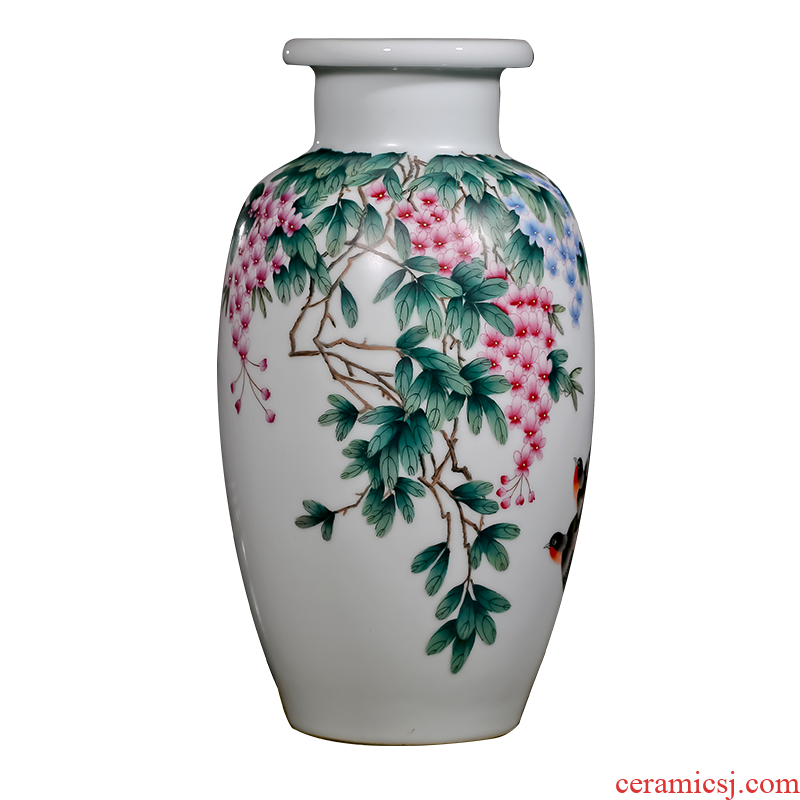 Famous master of jingdezhen ceramics hand-painted enamel vase sabingga sukdun dergici jimbi Chinese sitting room adornment is placed