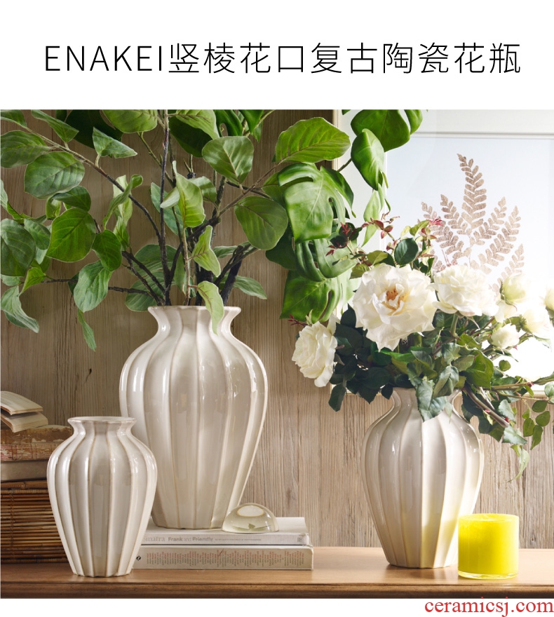 Harbor House sitting room flower arranging restoring ancient ways American ceramic vases, dry flower is placed Enakei home decoration