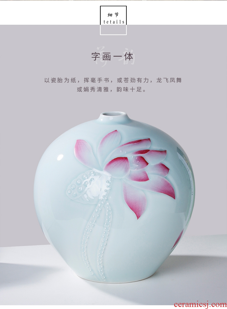 Jingdezhen ceramic masters hand-painted vases, flower arranging machine carved lotus pomegranate bottles of home sitting room adornment is placed