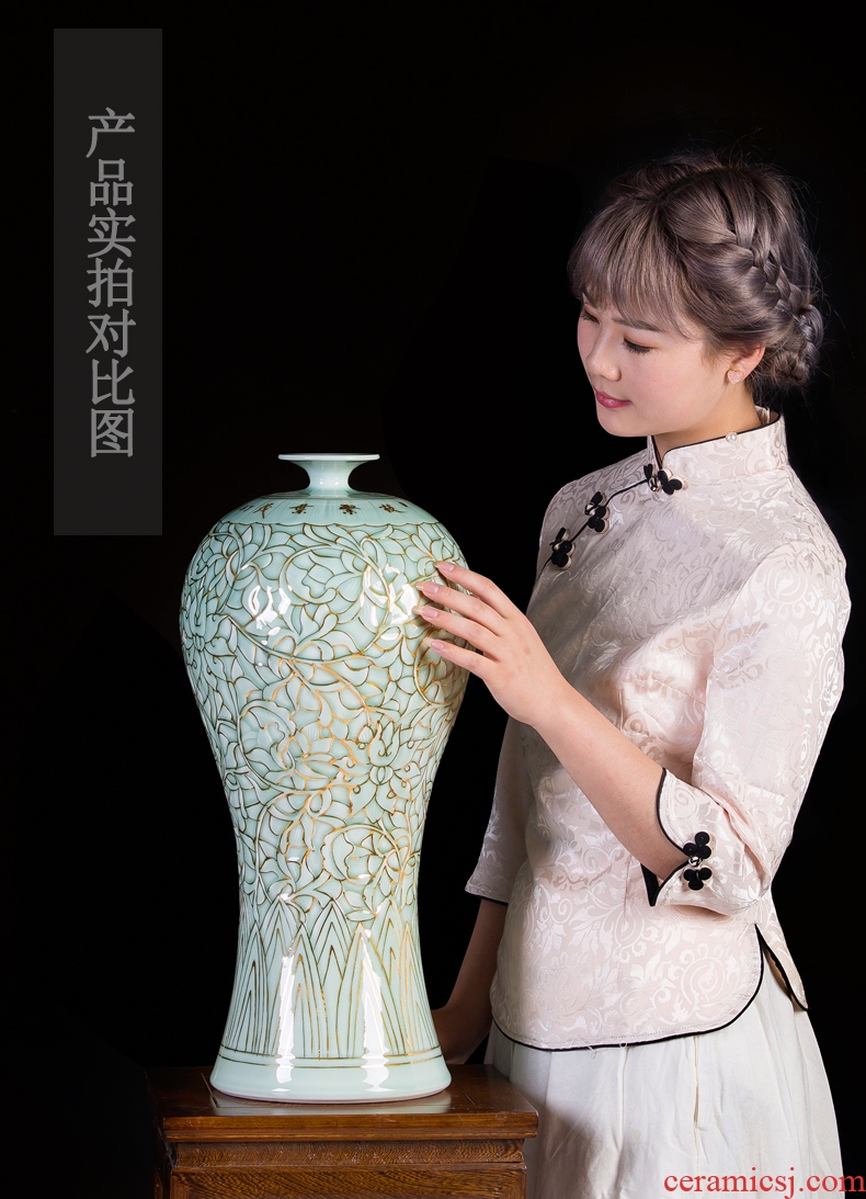 Jingdezhen ceramic vase famous paint shadow carving greengage bottles of Chinese style porch decoration furnishing articles large living room