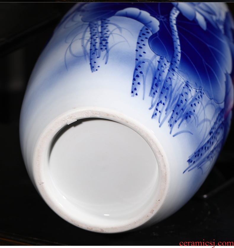 Master of jingdezhen ceramics hand-painted blue and white porcelain vases, flower arrangement large sitting room adornment of new Chinese style furnishing articles