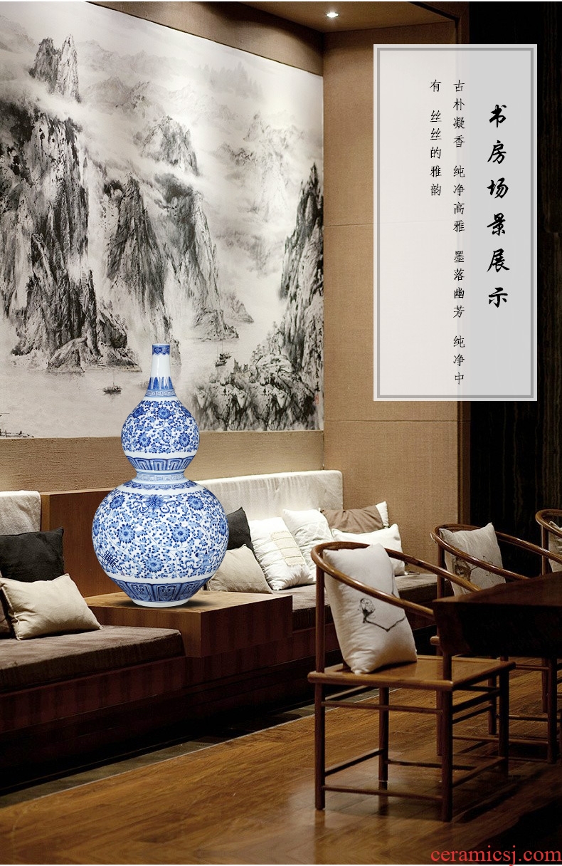 Jingdezhen ceramics hand-painted gourd of blue and white porcelain vases, flower arrangement of Chinese style living room TV ark feng shui furnishing articles