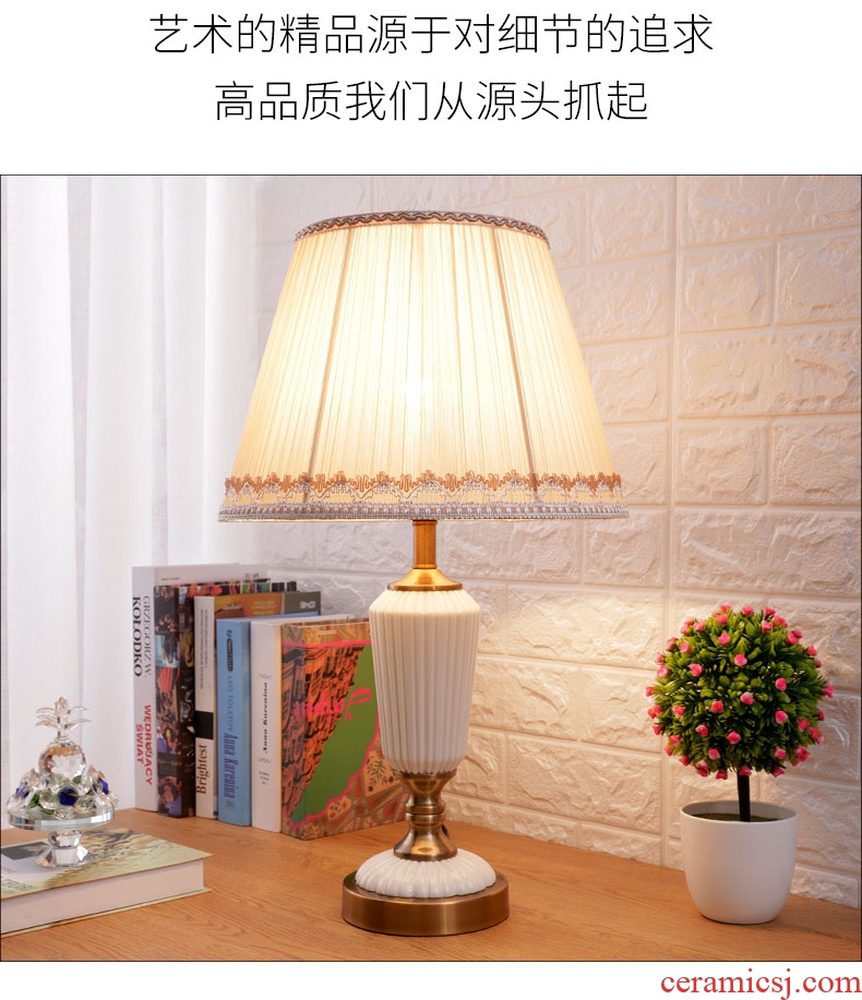 Contracted and contemporary red wedding celebration of ceramic lamp sitting room the bedroom the head of a bed warmth creative Europe type lamps and lanterns that move light
