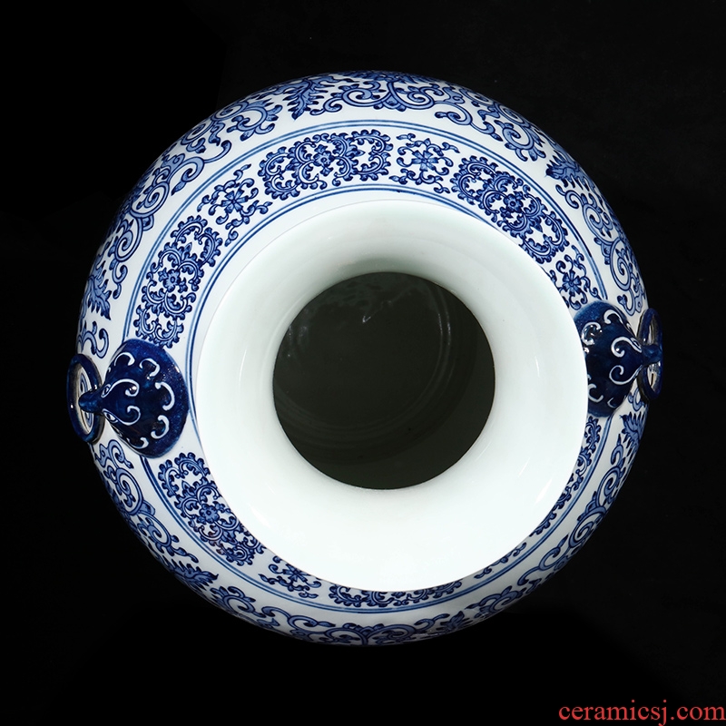 Jingdezhen ceramics creative imitation qianlong antique blue and white porcelain vases, flower arrangement of Chinese style porch place ornament