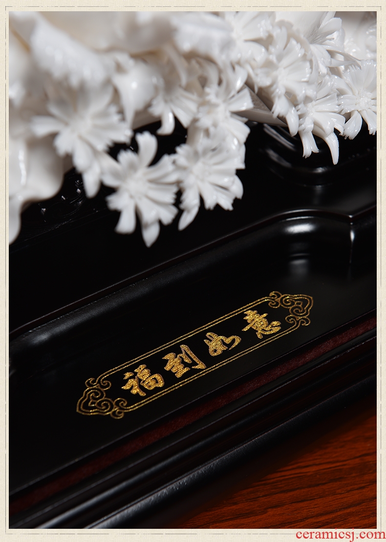 Oriental clay ceramic flower sculpture art ruyi furnishing articles of Chinese wine TV ark sitting room decoration
