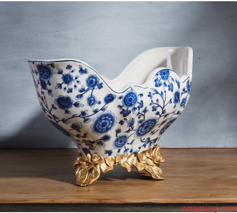 Murphy's new Chinese style classic blue and white porcelain with copper fruit bowl basin of contemporary sitting room home furnishing articles of dried fruit