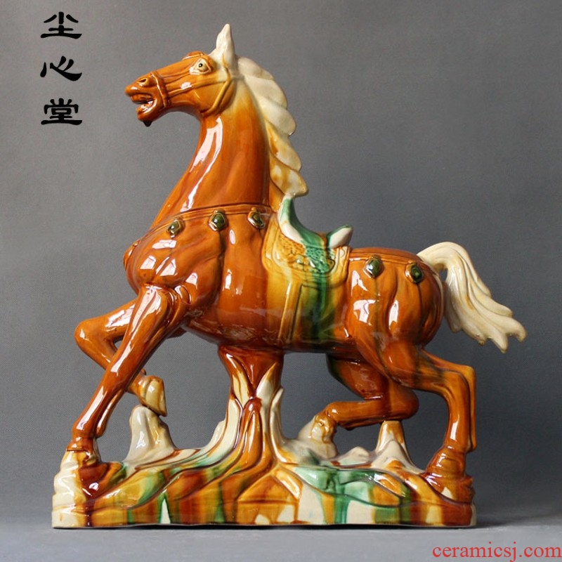 Dust heart horse ceramic Malaysian red hare send BMW horse placed success of feng shui money immediately