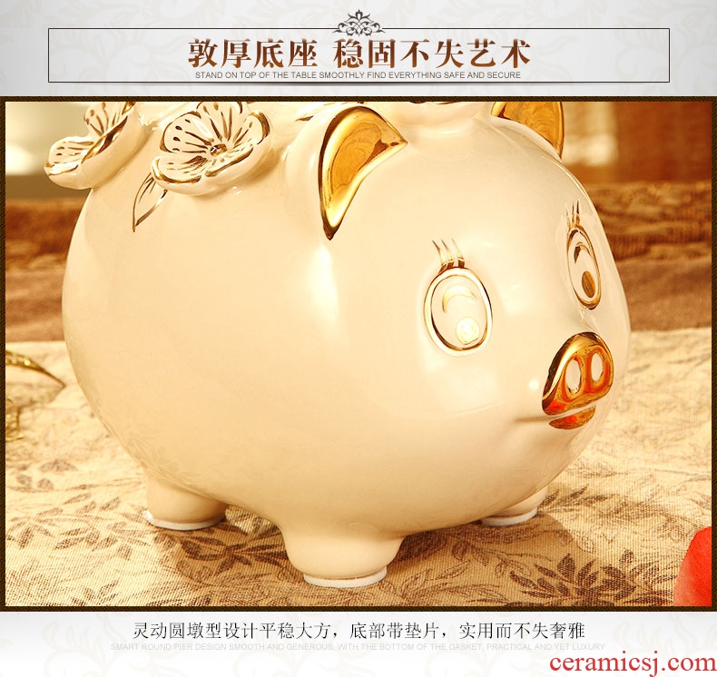 Vatican Sally 's European ceramics gold baby pig piggy bank furnishing articles birthday gift money - a box piggy bank