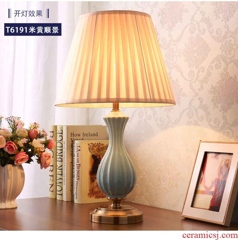 American ceramic desk lamp light sweet American of bedroom the head of a bed contracted creative wedding celebration of the study of I sitting room adornment