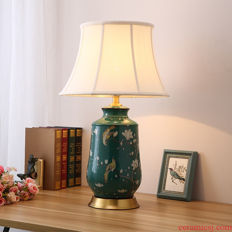 American desk lamp European rural living room corner of new Chinese style of bedroom the head of a bed a few full copper jingdezhen ceramic lamp