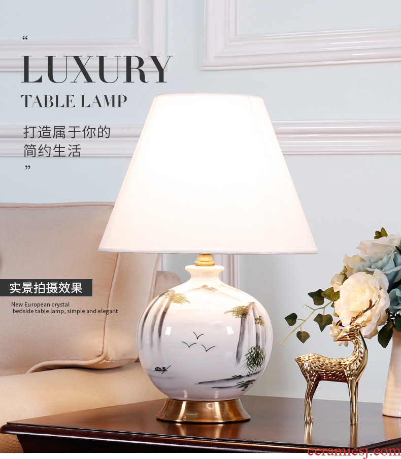 New Chinese style ceramic desk lamp sitting room bedroom berth lamp of modern Chinese wind restoring ancient ways zen hand-painted decorative warmth