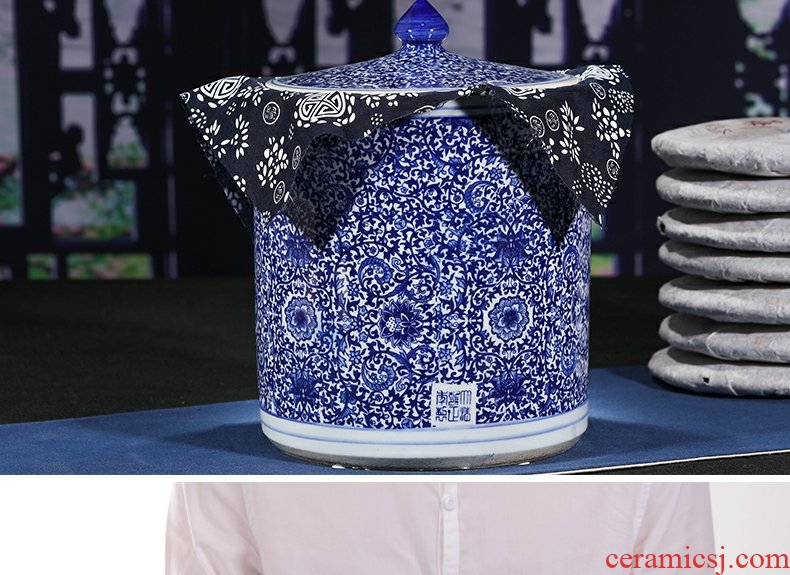 Continuous grain of jingdezhen ceramic tea canister receives puer tea cake jar airtight restoring ancient ways of tea cake home