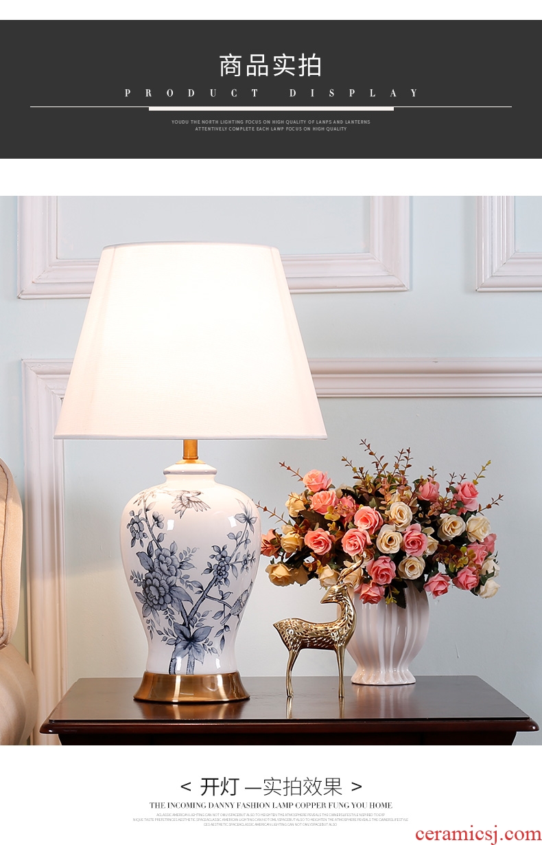 The New Chinese blue and white porcelain lamp classical key-2 luxury vintage American ceramic bedroom the head of a bed lamp is contracted and I sitting room