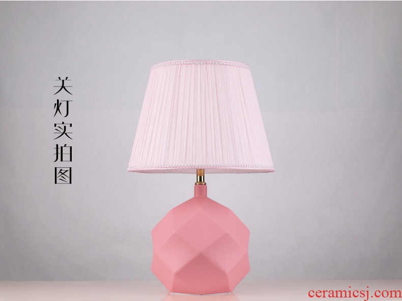 Light and decoration ceramics lamp lamp decoration art contracted and I American desk lamp of bedroom the head of a bed creative sitting room lamps and lanterns