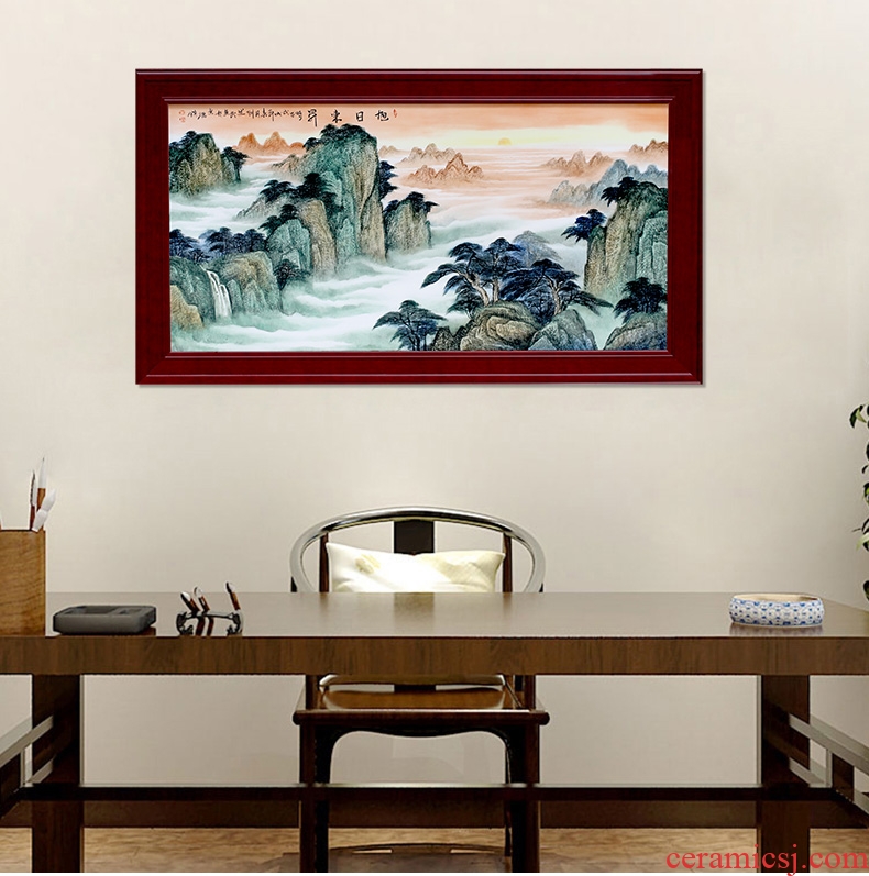 Jingdezhen porcelain plate painting landscape painting artist sun east displayed in the sitting room background wall adornment of Chinese style