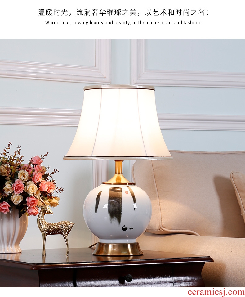 New Chinese style bedroom berth lamp of the blue and white porcelain ceramic classical zen restoring ancient ways to decorate the sitting room sofa tea table lamp