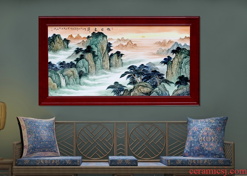 Jingdezhen porcelain plate painting landscape painting artist sun east displayed in the sitting room background wall adornment of Chinese style