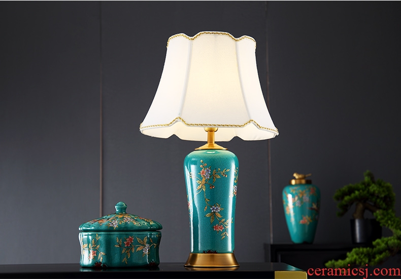 American ceramic lamp is acted the role of form a complete set of furnishing articles rouge box of blue and white porcelain painting of flowers and desktop art restores ancient ways hand - made ornaments