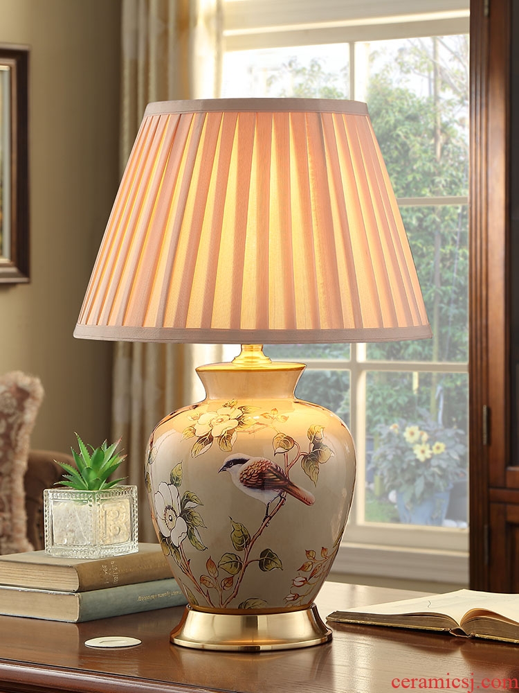 American contracted ceramic desk lamp sitting room after classical European - style key-2 luxury villa hotel atmosphere all copper lamp of bedroom the head of a bed