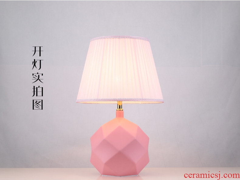 Light and decoration ceramics lamp lamp decoration art contracted and I American desk lamp of bedroom the head of a bed creative sitting room lamps and lanterns