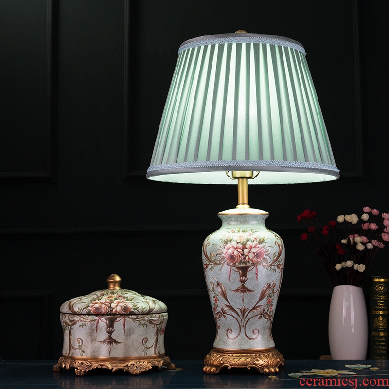 American ceramic lamp is acted the role of form a complete set of furnishing articles rouge box palace desktop art of carve patterns or designs on woodwork restoring ancient ways all copper hand - made ornaments
