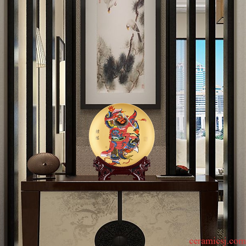 Jingdezhen creative home sitting room decoration plate desktop furnishing articles ceramics handicraft figure the doors of the town house to ward off bad luck