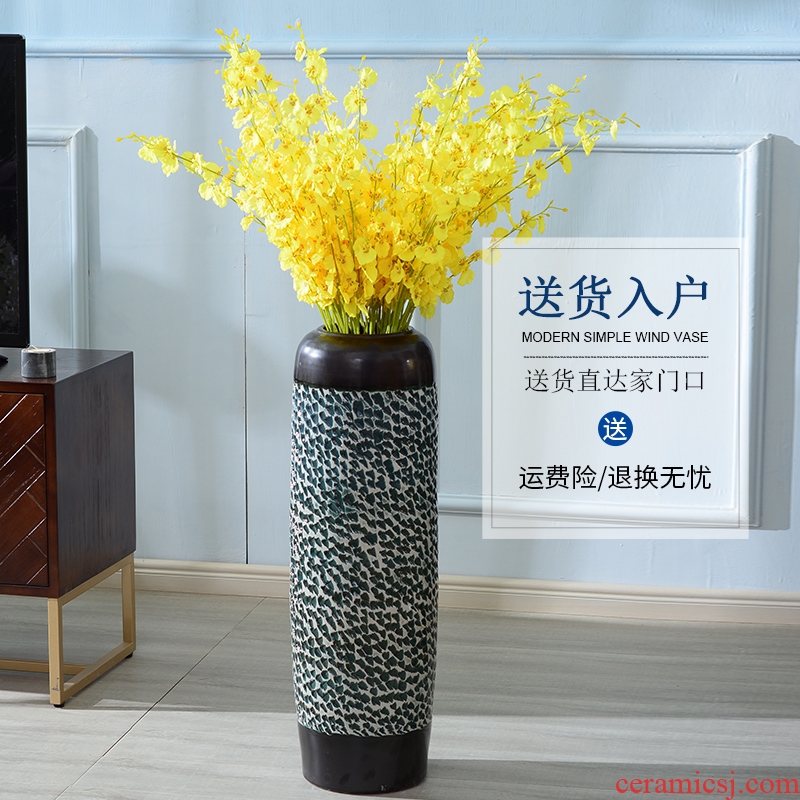 Jingdezhen ceramics new Chinese vase furnishing articles dried flower arranging flowers sitting room European - style circular desk ground bottle