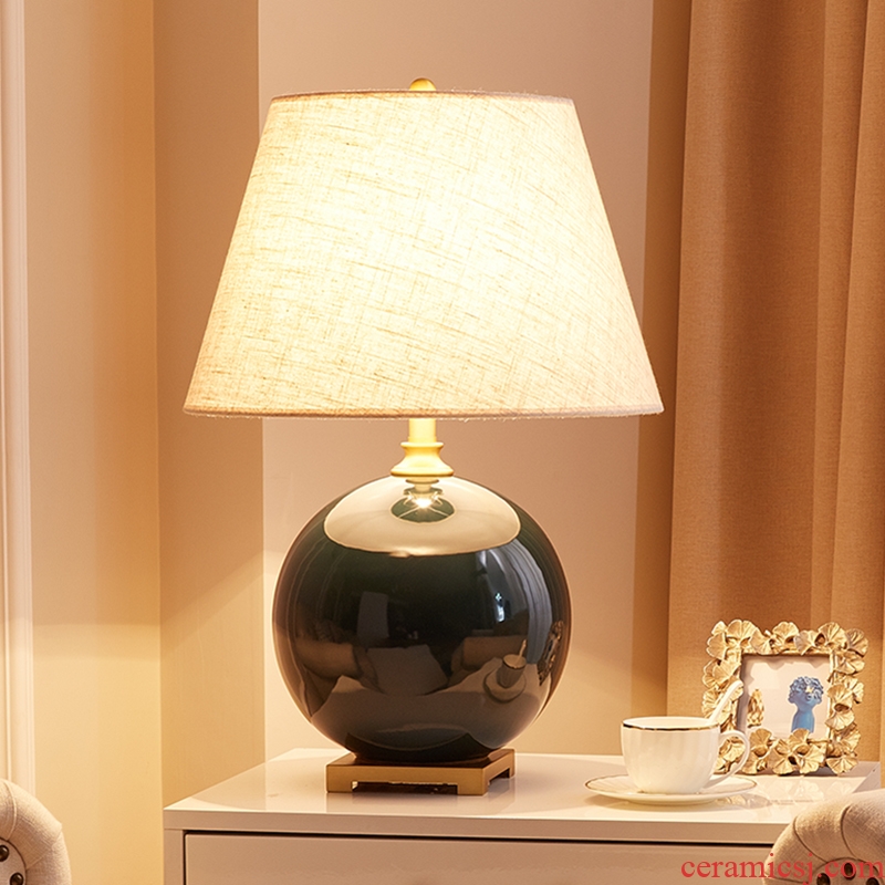 Sitting room lamp American contracted and I bedroom berth lamp European new Chinese style villa atmosphere full of copper ceramic lamp