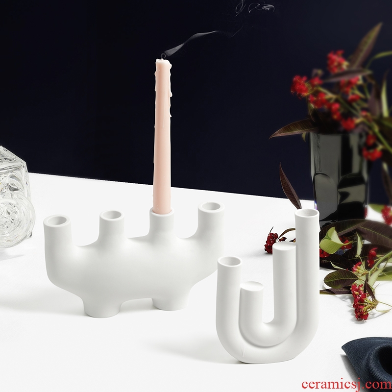 Simple ceramic grain embryo candlestick soft decoration based holders furnishing articles furnishing articles Nordic ins wind table set. A romantic