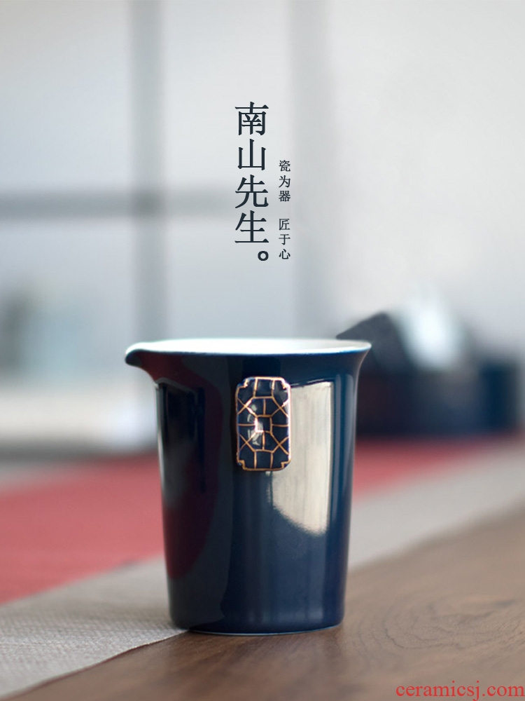Mr | ji nan shan blue paint points tea exchanger with the ceramics fair keller tea accessories by hand and cup against the hot cups