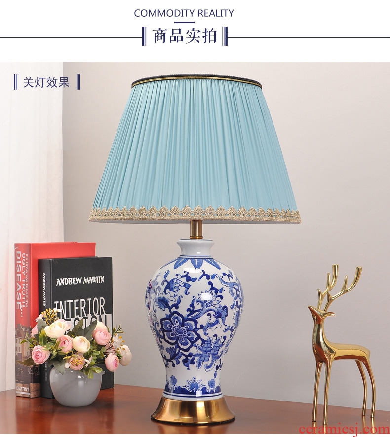 Bedroom nightstand lamp lights of blue and white porcelain ceramic retro ins American study of contracted sitting room warm light decoration