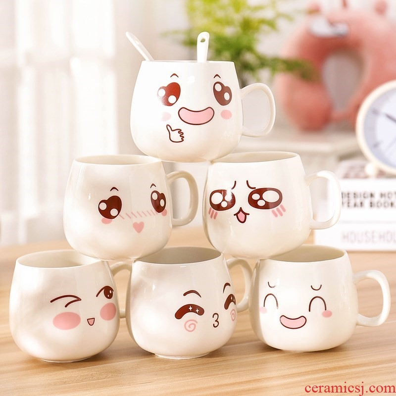 Creative cute couple mug ceramic cup coffee cup water cup with cover single han edition female students scoop of tide